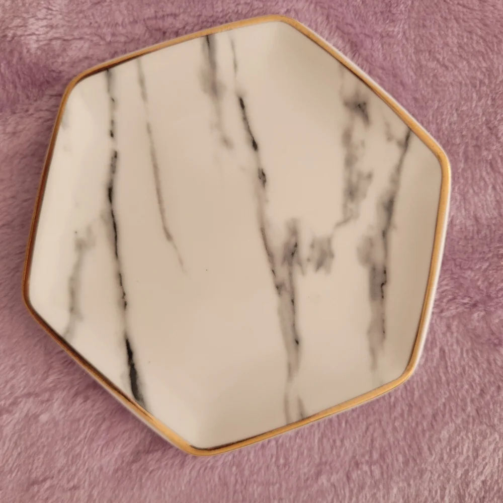 Nib. Pier 1 Marble Hexagonal Coaster/trinket Dish with Gold Edge